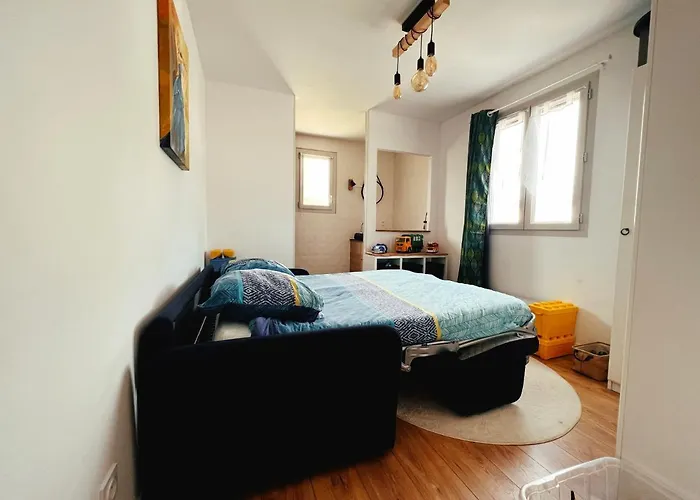 Maison Au Calme A 5min De Cognac Pour 1 A 8 Pers בית נופש *